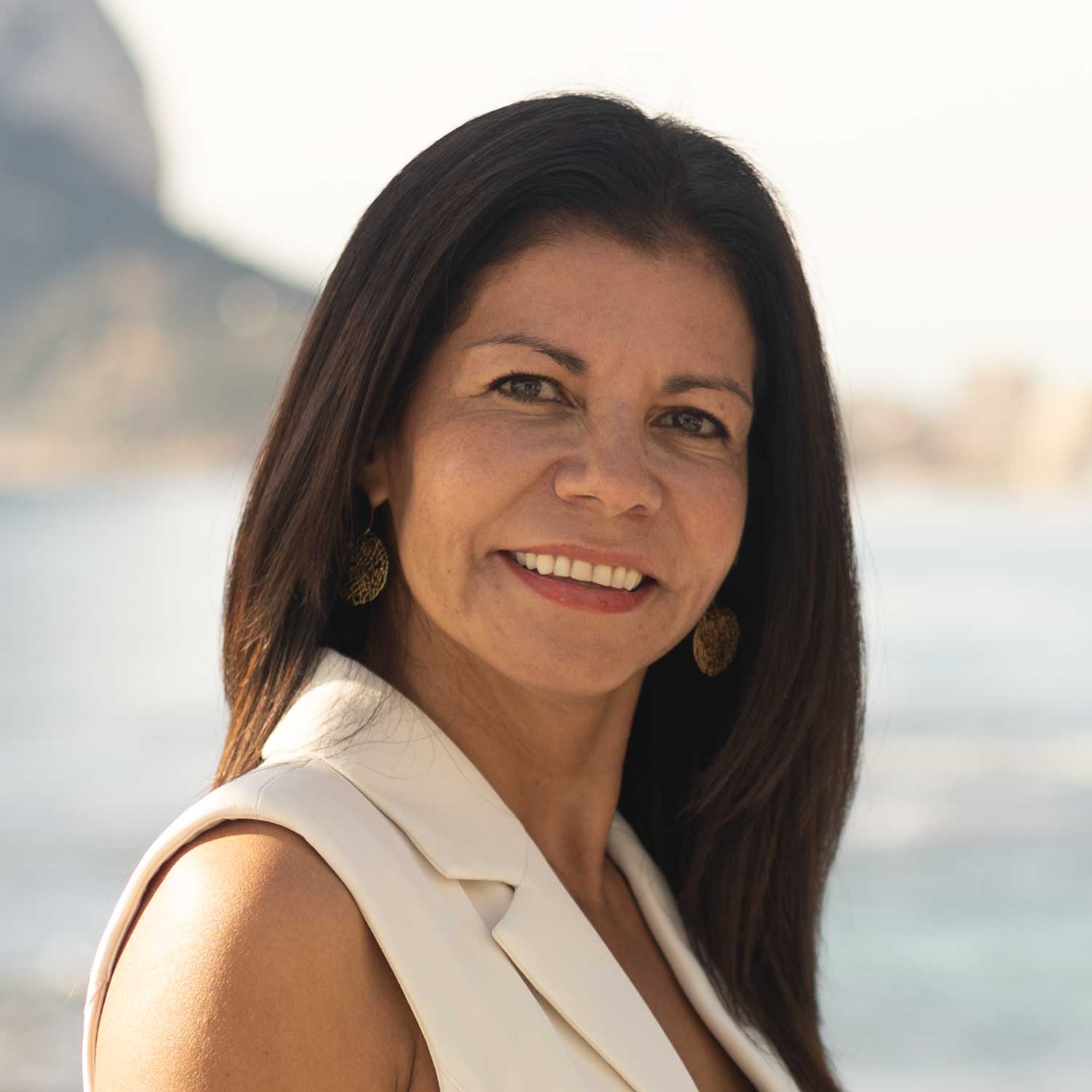 Jacqueline T. Ávila