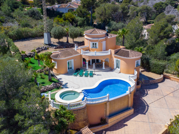 Villa in Javea